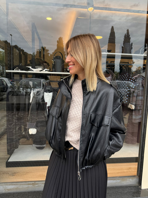 Bomber Brenda Nero
