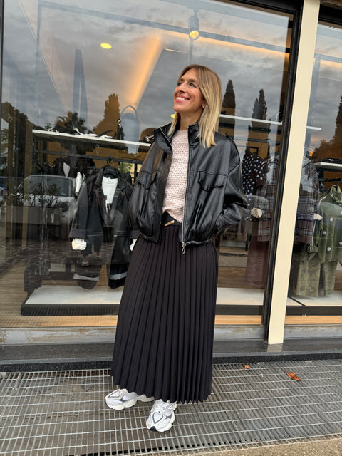 Bomber Brenda Nero