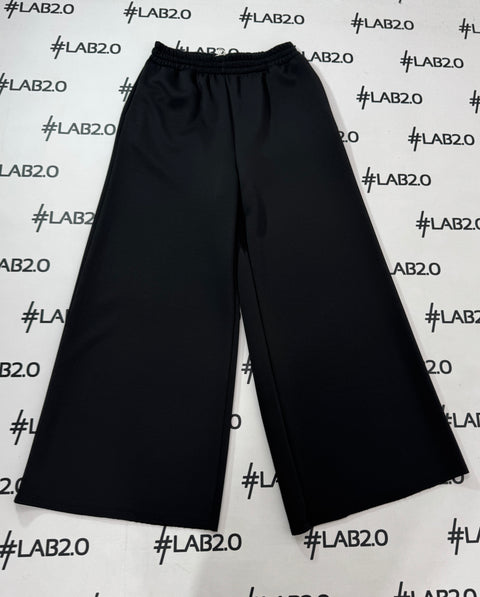 Outfit Rhianna Nero