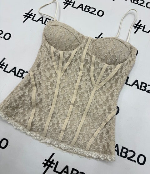 Ale beige top