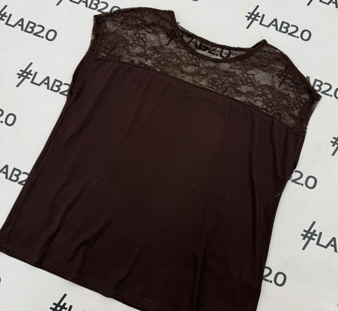 Camiseta Selma marrón