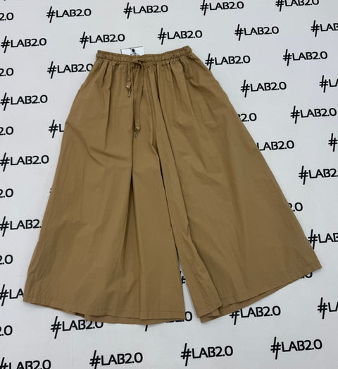 Outfit Leandra Camel