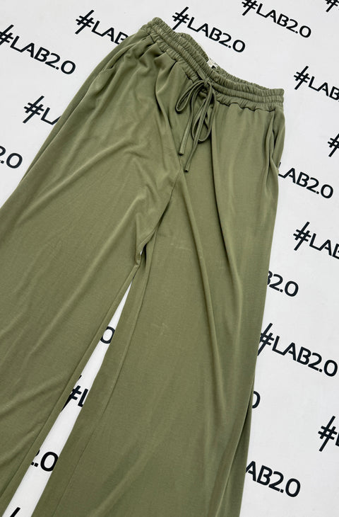 Pantalón Kia verde militar