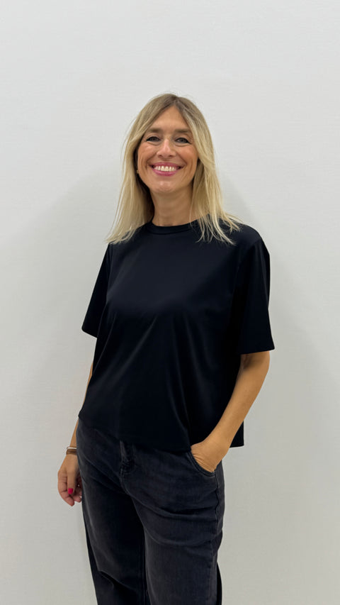 Camiseta Tullia negra