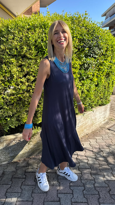 Traje Azul Elegante