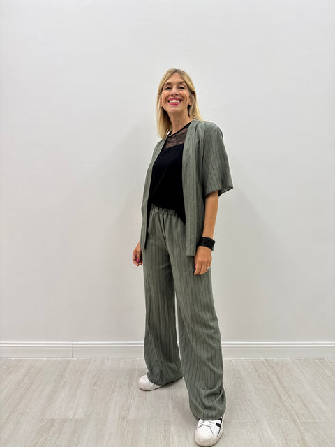 Completo Daria Militare