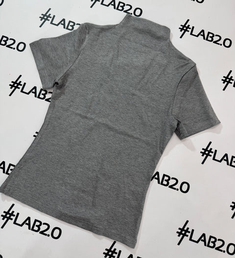 Basic Colletto Grigia