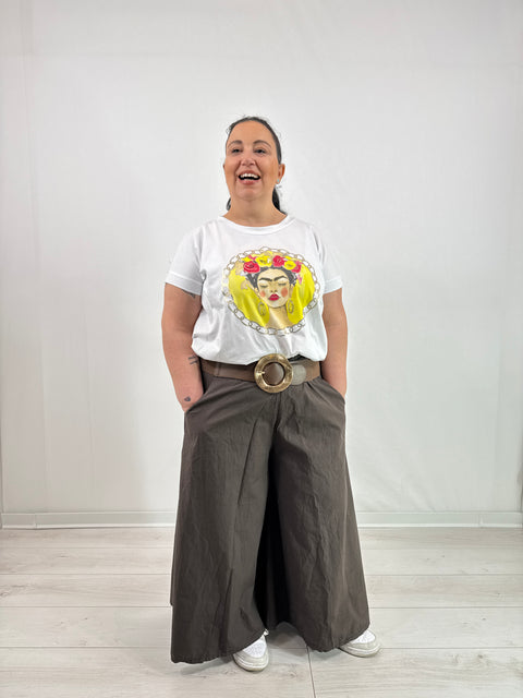 T-Shirt Frida Curvy Gialla