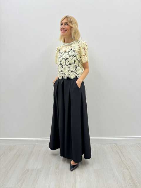 Camiseta Romance amarillo claro