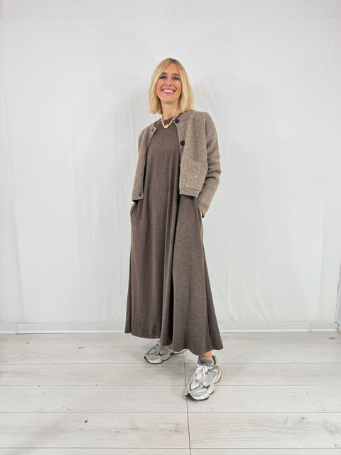 Outfit Sissy Marrone