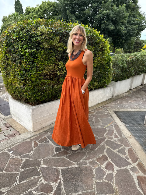 Outfit Angela Ruggine