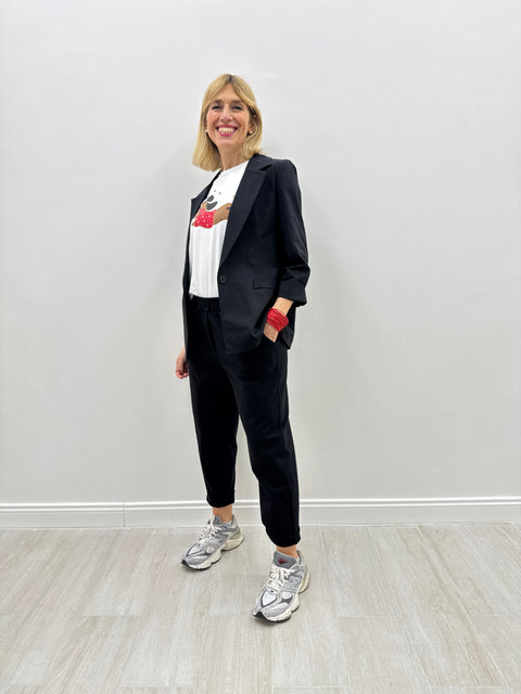 Outfit Maya Rosso