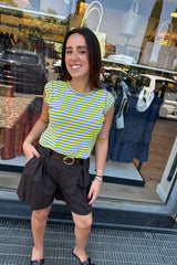Camiseta Mina amarillo y celeste