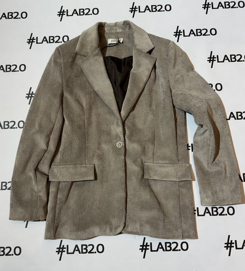 Blazer Jill Tortora