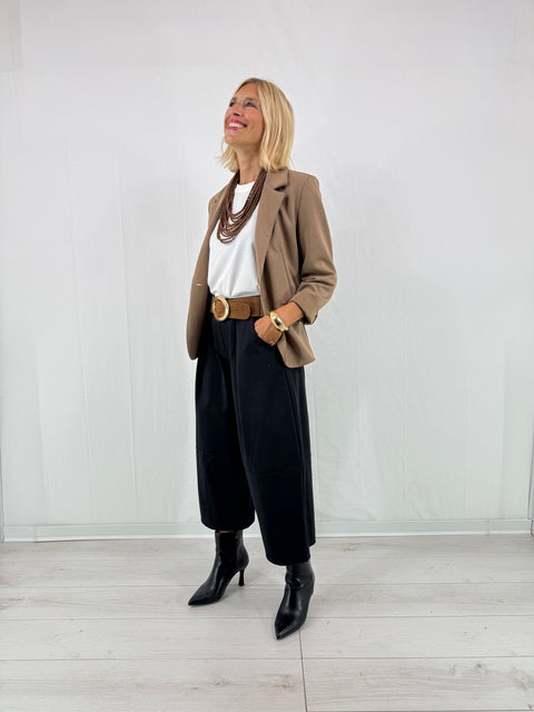 Outfit Anita Nero