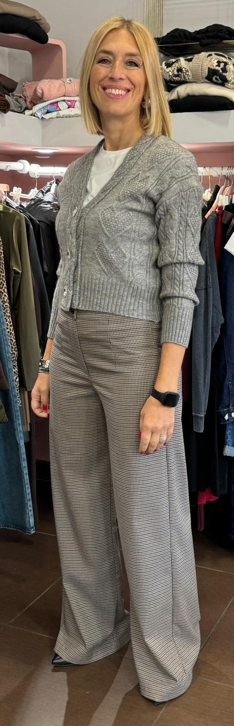 Cardigan jewels